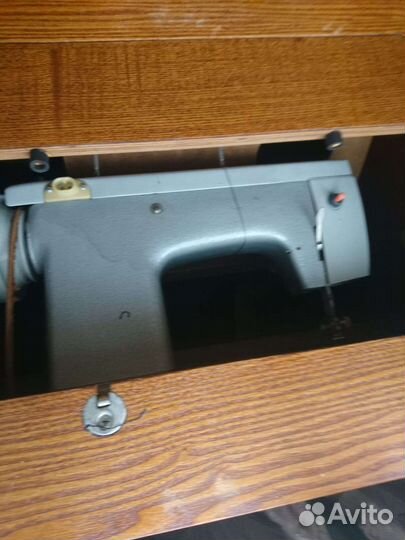 Швейная машинка Подольск 142 в состоянии новой
