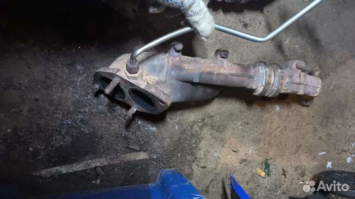 Выпускной коллектор 2.3 AAR 054129592A 054129592