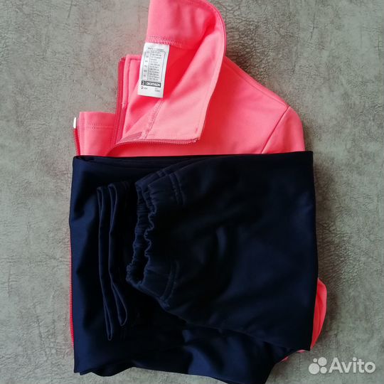 Спортивный костюм для девочки+кроссовки