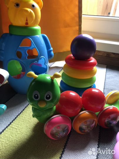 Развивающие игрушки 0+ коробкой