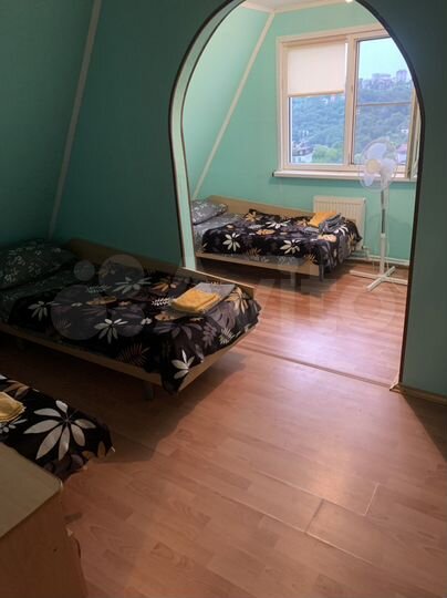 Комната 16 м² в 4-к., 3/3 эт.