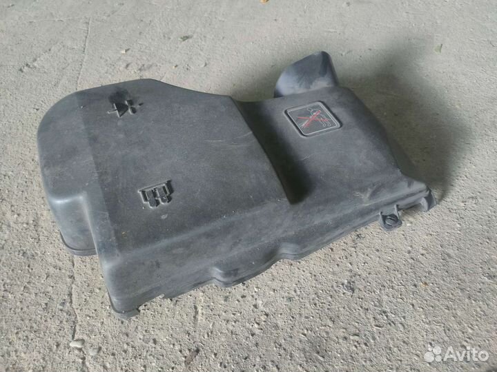 Крышка блока предохранителей Citroen c5x7