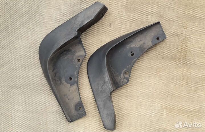 Передние брызговики для Renault Duster 1