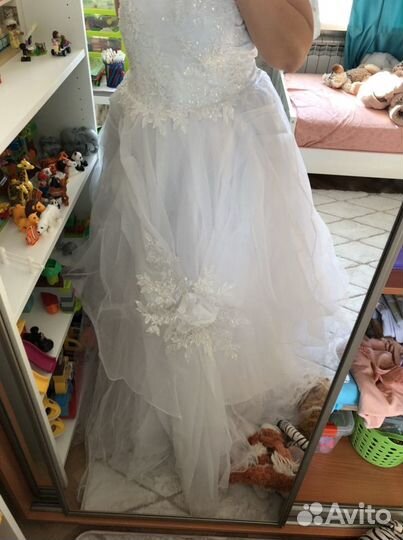 Свадебные платья 54 р