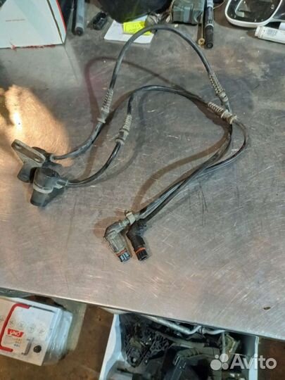 Датчик ABS передние Mercedes W210