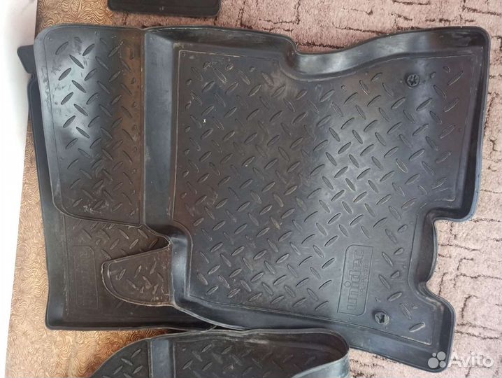 Автомобильные коврики