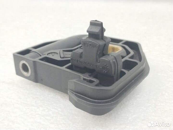 Кронштейн радиатора передний правый Bmw 3-Series