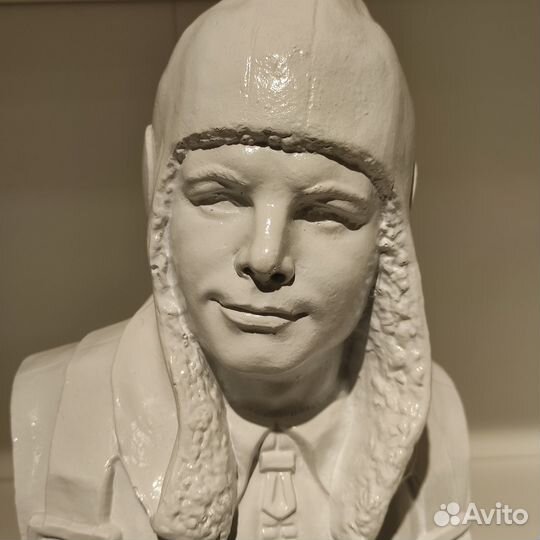 Бюст Гагарина, гипс, 1990-е годы