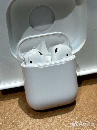 AirPods 2