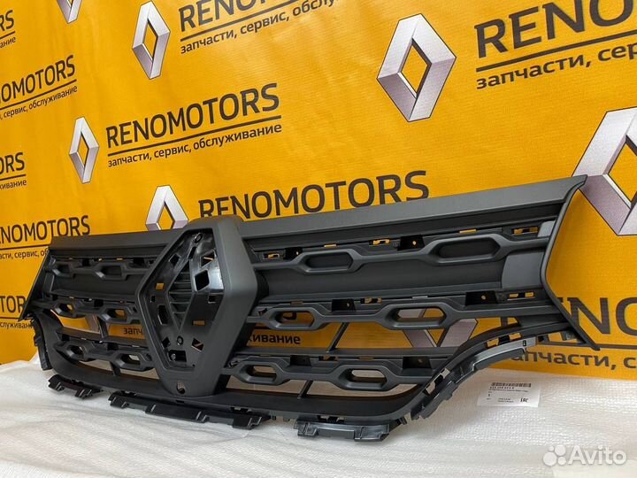 Решетка радиатора Renault Duster 2