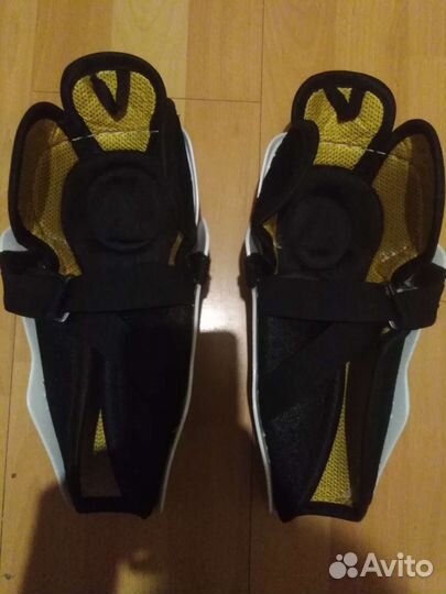 Хоккейные наколенники 