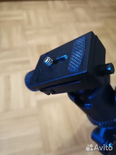 Штатив для фотоаппарата