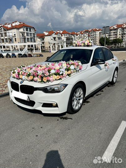 Свадебные украшения на машину