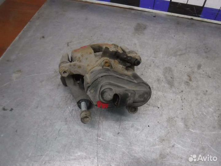 Суппорт задний правый Volkswagen Tiguan cava 2009