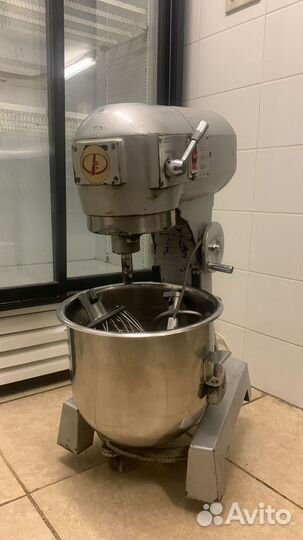 Миксер планетарный 20 литров