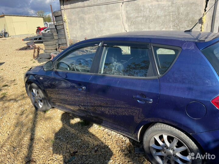 Задняя часть Kia Ceed 1