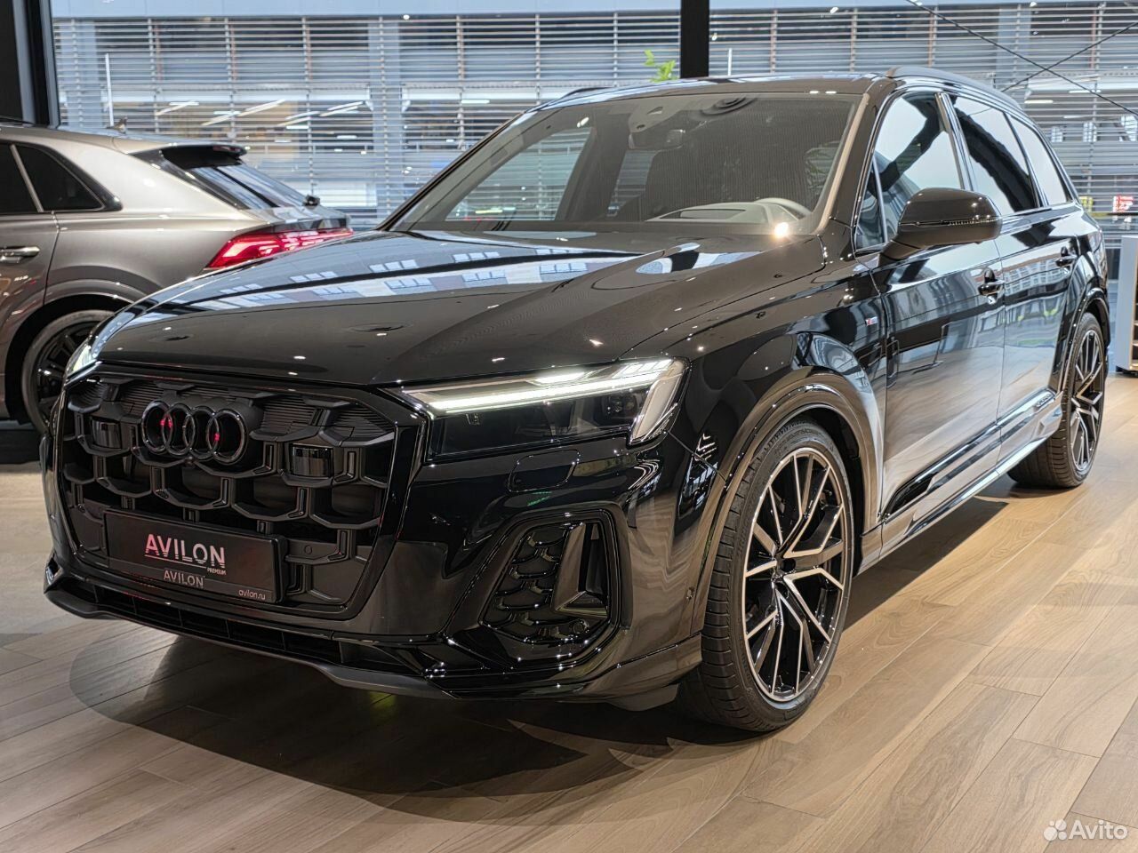 Audi Q7 3.0 AT, 2026