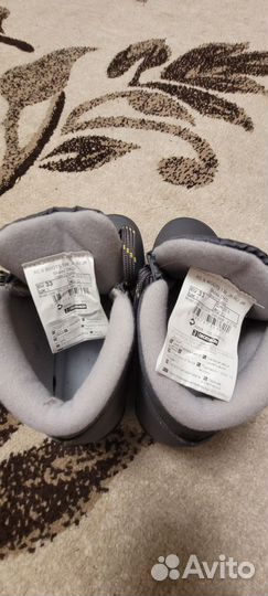 Лыжные ботинки