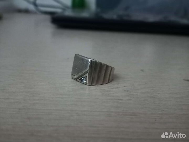 Перстень из серебра