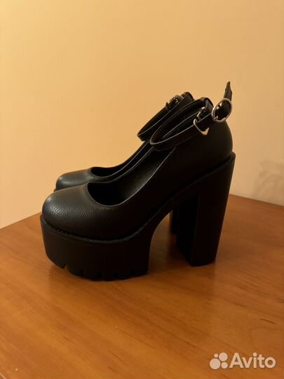 Туфли женские 35 размер