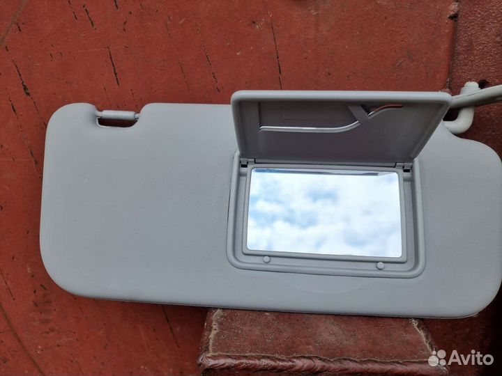 Козырек солнцезащитный правый Hyundai Getz