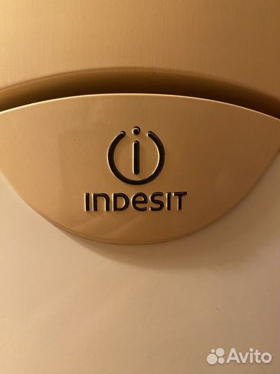Холодильник Indesit