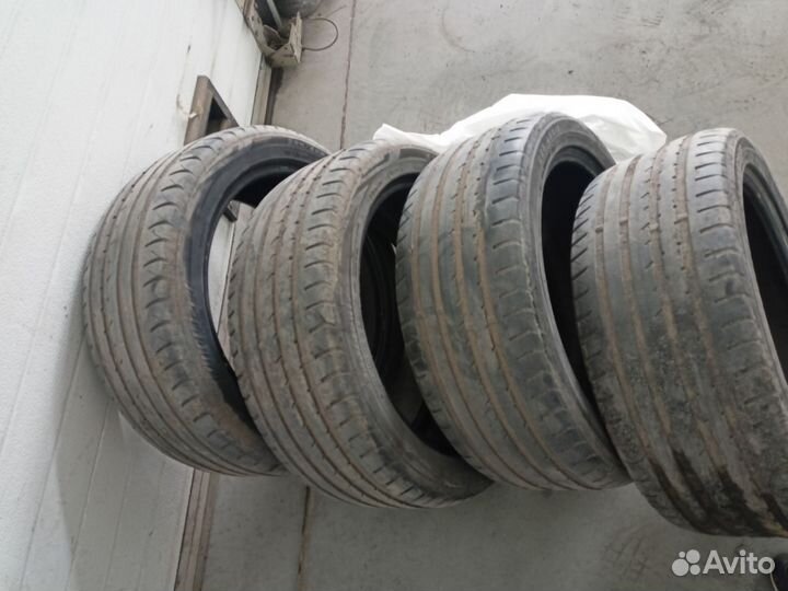 Viatti Strada Asimmetrico 225/45 R17