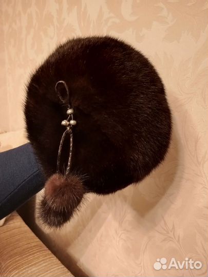 Берет женский