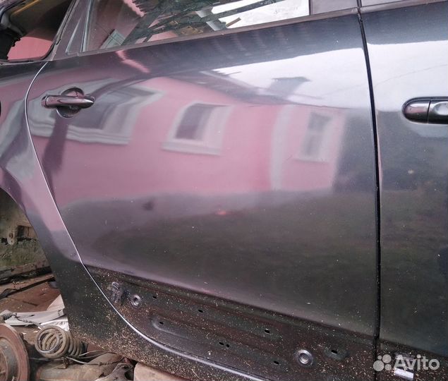 Крашенная дверь задняя правая Renault scenic 3