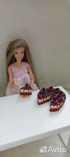 Миниатюрные тортики для кукол из полтмерной глины