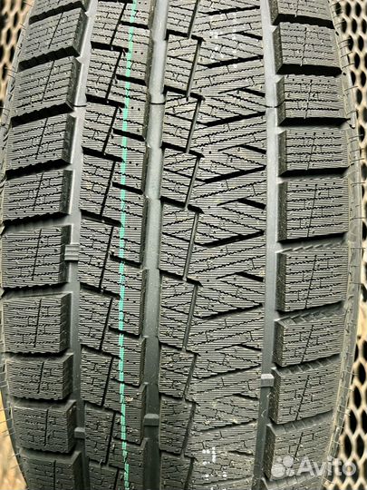 Kapsen SnowShoes AW33 245/50 R18 80H