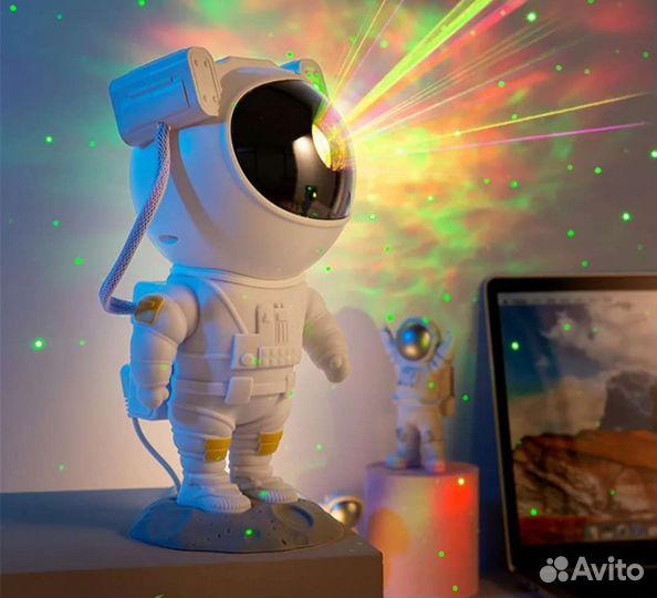 Ночник проектор космонавт