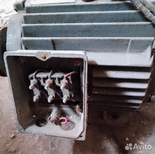 Электродвигатели 380 4 квт и один вроде на 220в