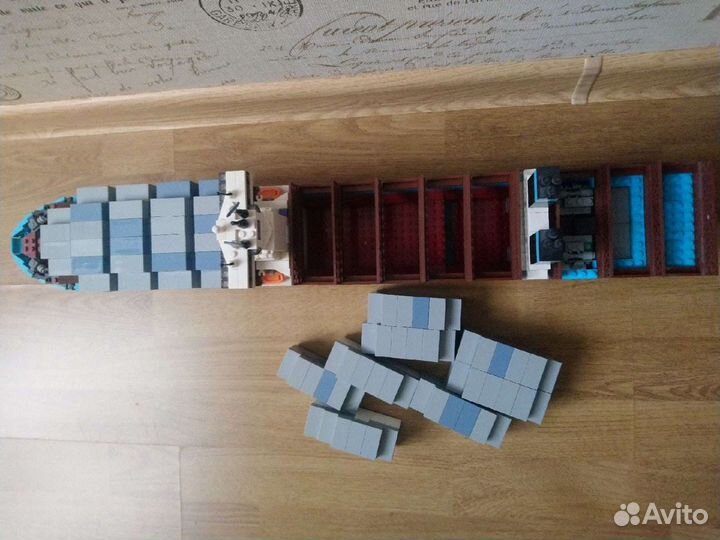 Конструктор lego Creator 10241 Контейнеровоз Маерс