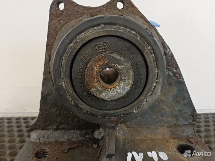 500357202 Кронштейн торсиона кабины правый