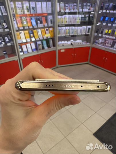 Infinix Note 40 Pro, 12/256 ГБ