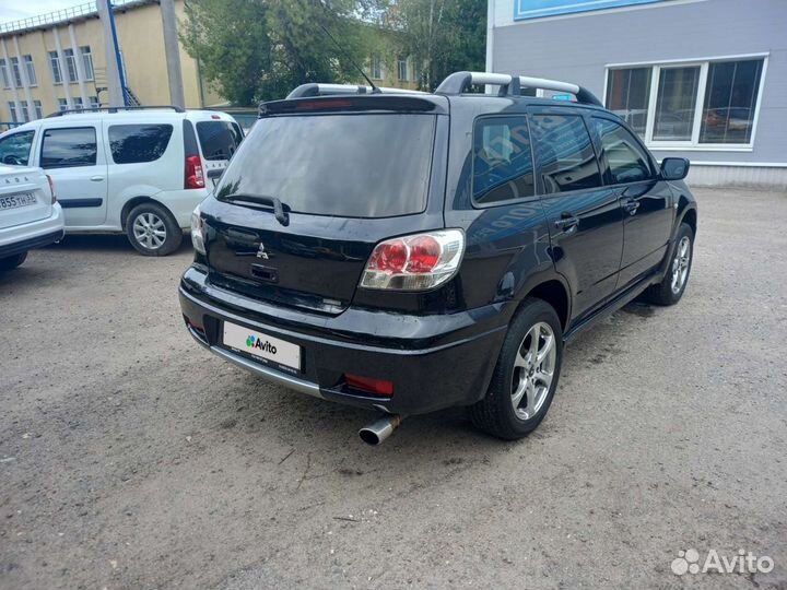 Mitsubishi Outlander 2.0 МТ, 2003, 140 000 км