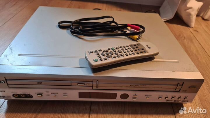 DVD+VHS проигрыватель LG 2 в одном