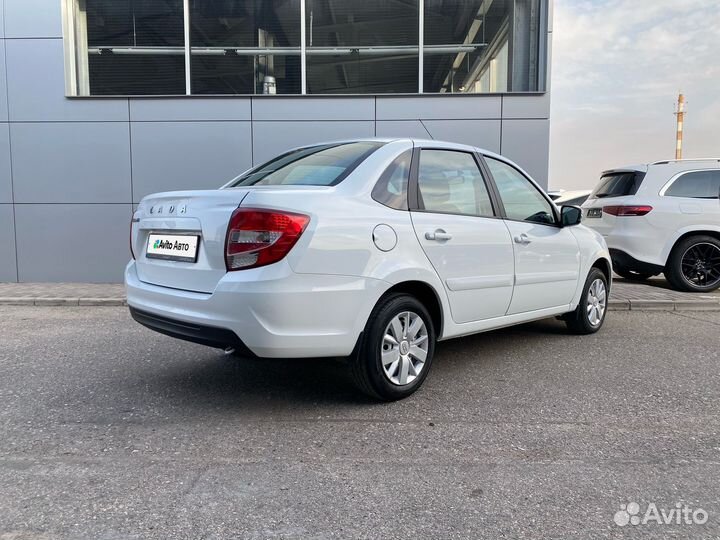 LADA Granta 1.6 МТ, 2021, 42 900 км