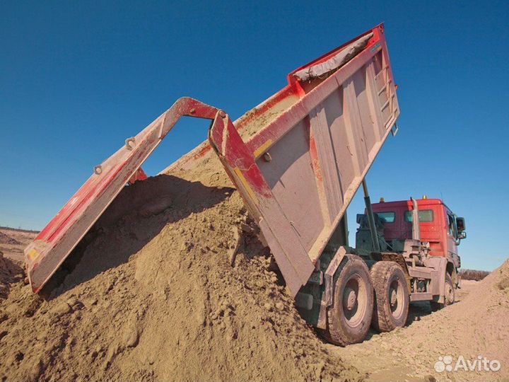 Песок сеяный от трех кубов