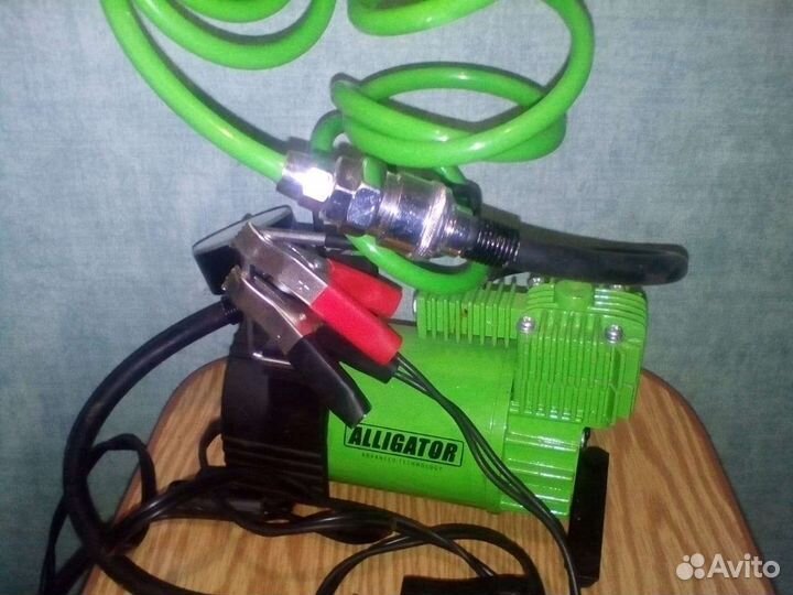 Компрессор автомобильный электрический