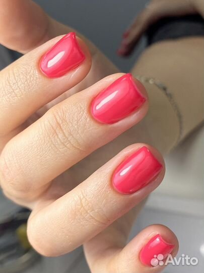 Маникюр с покрытием гель-лаком