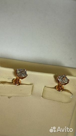 Золотые серьги