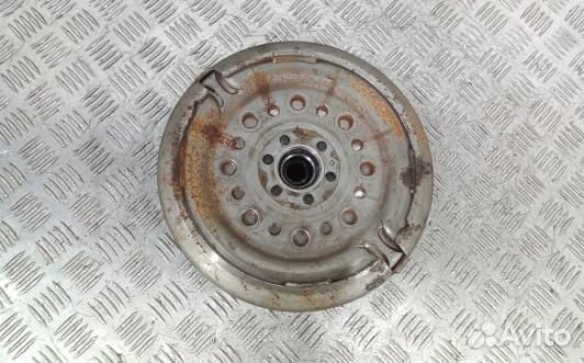 Маховик демпферный дизельный skoda superb 2 (EEA16