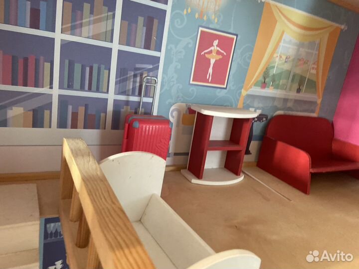 Домик кукольный