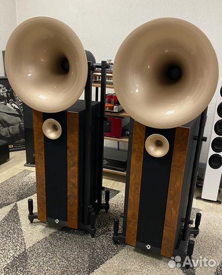 Рупорная акустика Avantgarde Acoustic UNO