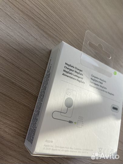 Зарядное устройство на iPhone