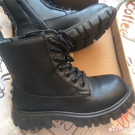 Ботинки для девочки