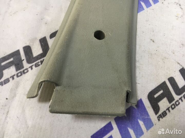 Накладка средней стойки правая верхняя Дэу Нексия