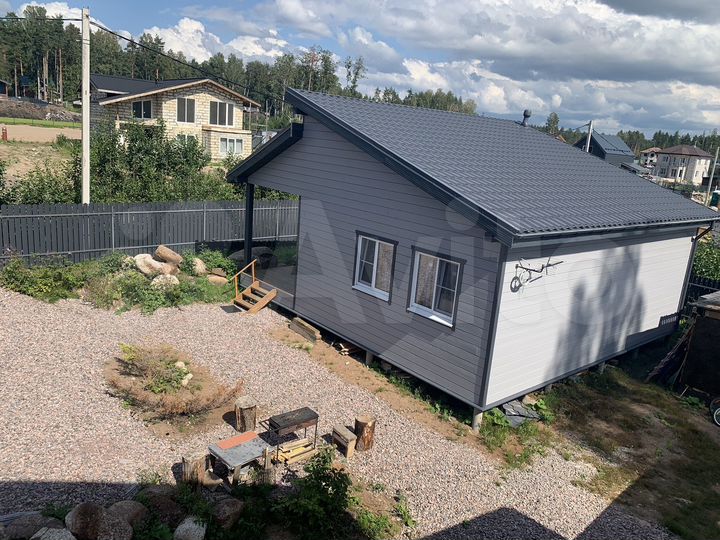 Коттедж 105 м² на участке 8 сот.